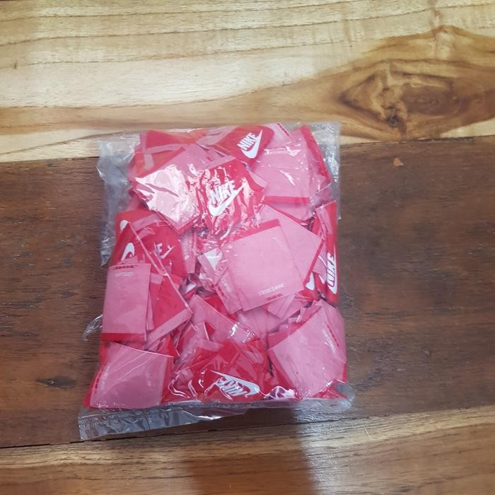 

Promo Hang Tag Nike Classic Label Tag/ Size Tag/Label Ukuran Warna Merah