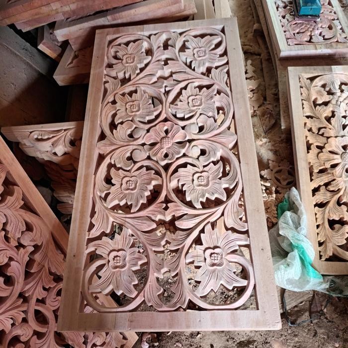 Ornamen ukir Ornamen Jendela Ornamen Ukir Kayu Murah Custom Ukuran PGR