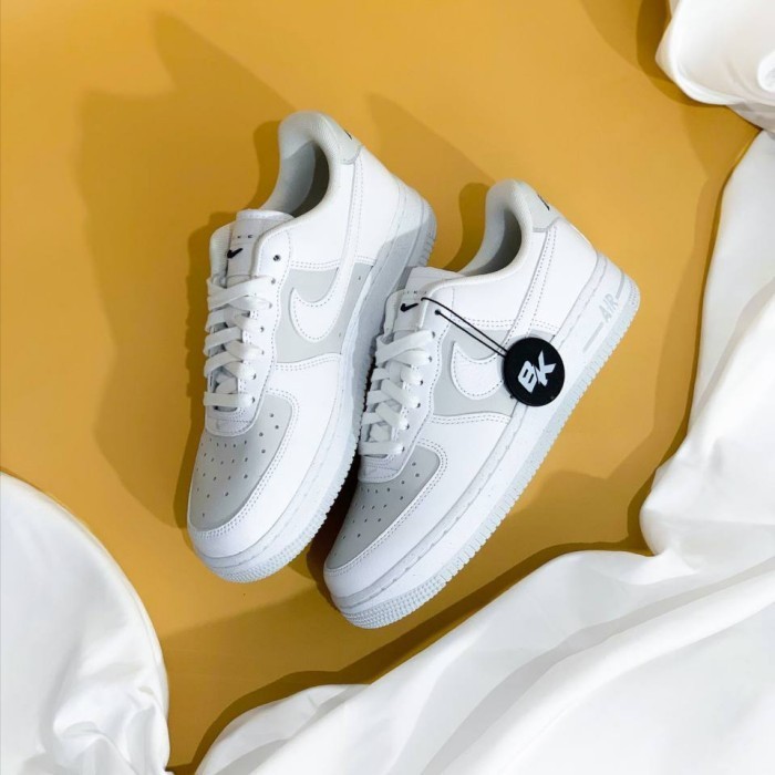 AIR FORCE 1 WHITE SMOKE GREY