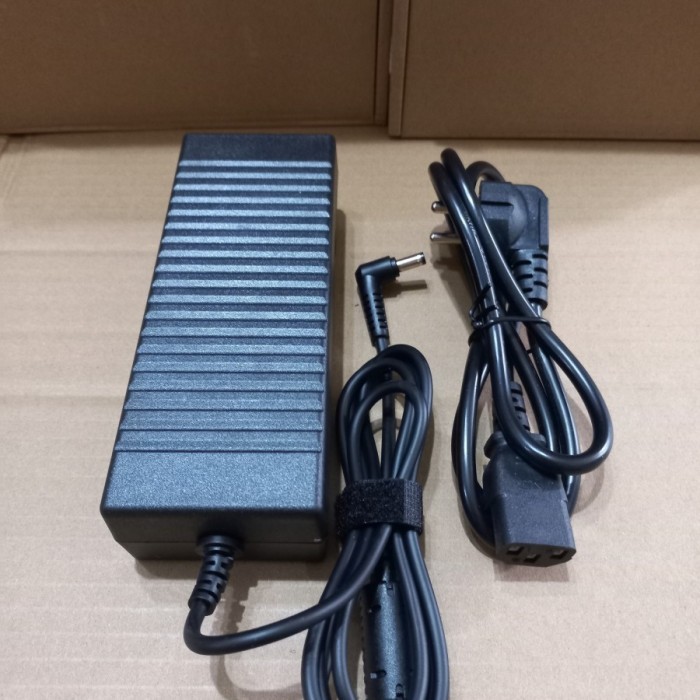 Adaptor 24V 5A power adapter//Adaptor 24V 5A power adapter