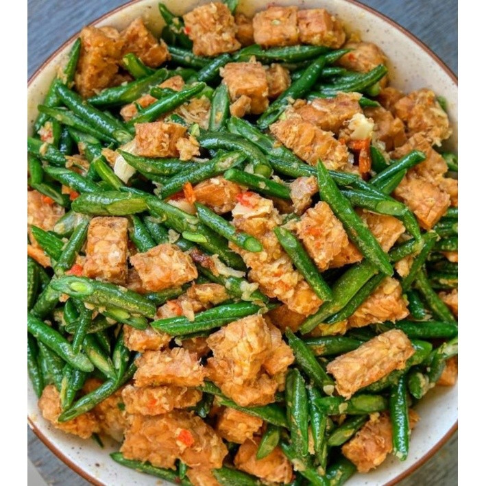 

MAKAN MASAKAN RUMAHAN "OSENG KACANG PANJANG TEMPE" (PORSI FAMILY 2-3x MAKAN)