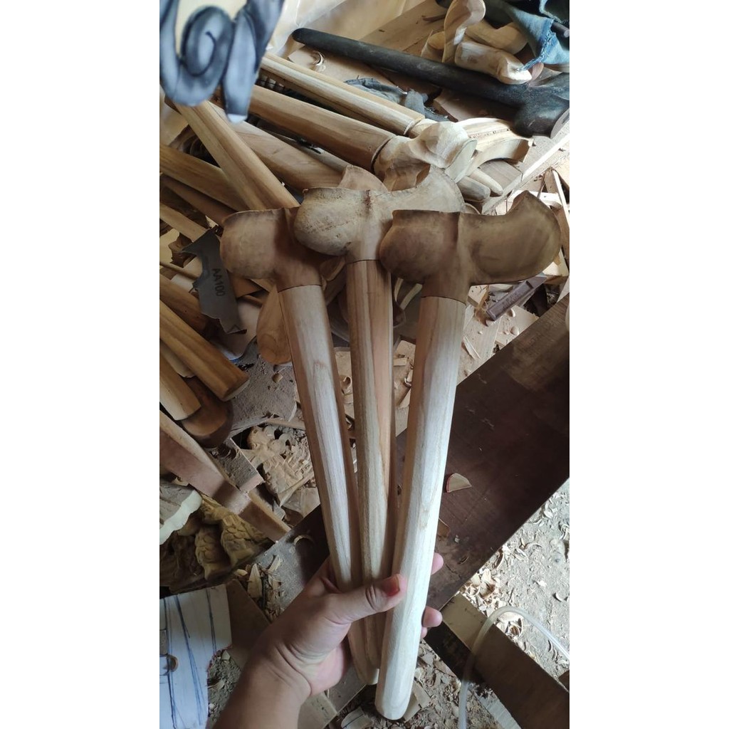 

Warangka keris gayaman belum di amplas dan belum dilubang