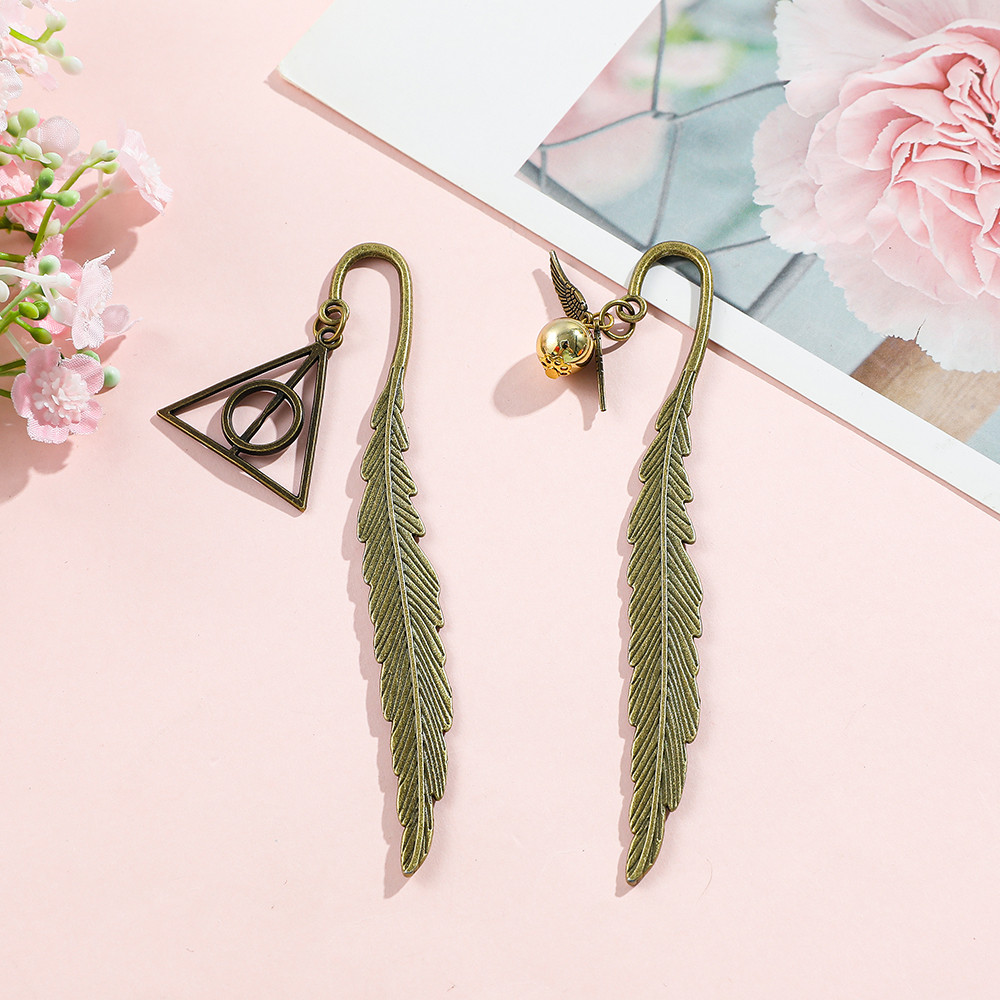 

Harry Potter Feather Bookmarks Fantasy Feather Bookmarks Gifts Women Readers Page Number Labels Ideal Giveaway Gifts