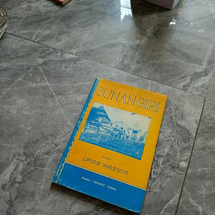 SUNAN GIRI OLEH: UMAR HASYIM-P1