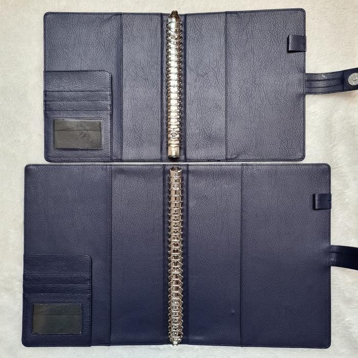 

Promo BINDER POLOS HITAM DAN BIRU DONGKER A5 DAN B5 - A5, BIRU DONGKER