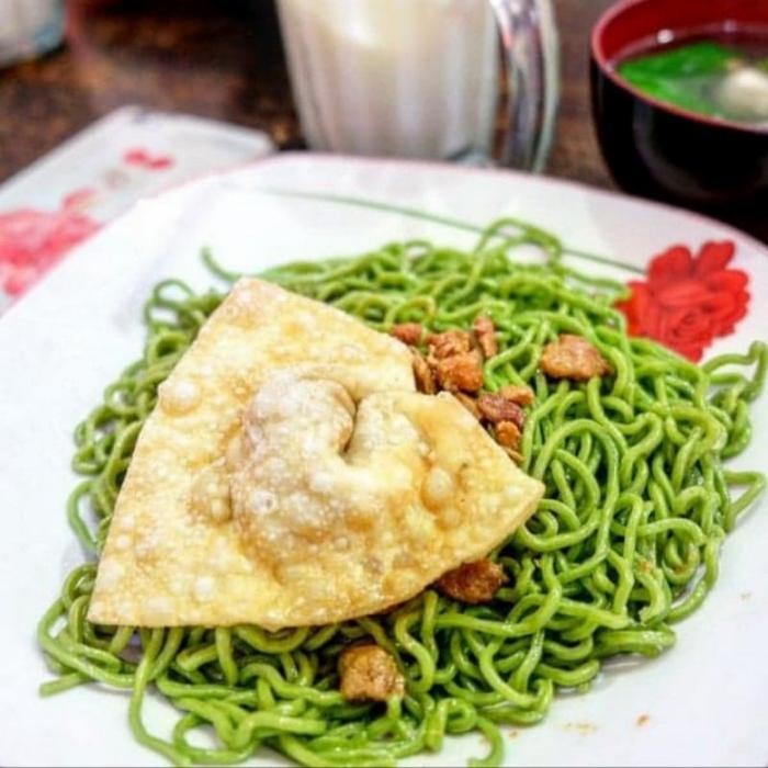 

Mie Hijau Mentah Keriting Telur Sari Sayur Sawi Untuk Mie Ayam