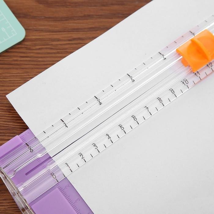 

Papan Alat Potong Trimmer Pisau Cutter Gunting Pemotong Kertas Lurus - A4