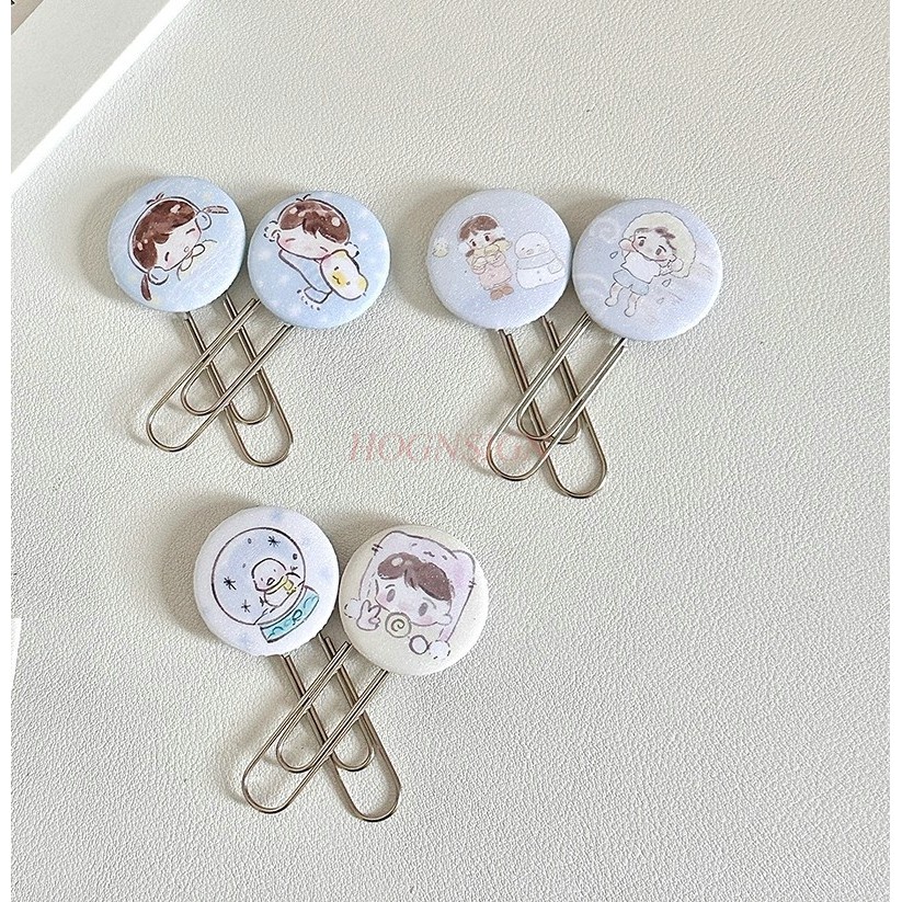 

1pcs Badges, bookmarks, cute tags, paper clips