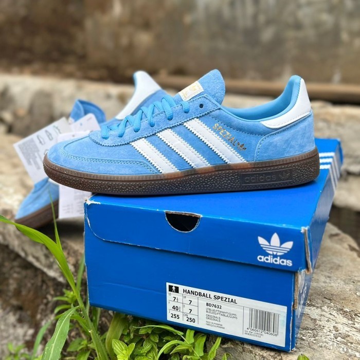 Adidas Handball Spezial Ice Blue % Original BNIBWT - 39 1/3
