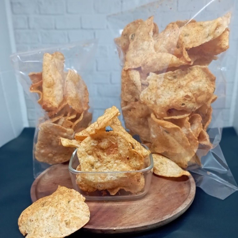 

Keripik Cireng bawang pedas kemasan 100 - 250 gr oleh oleh bandung