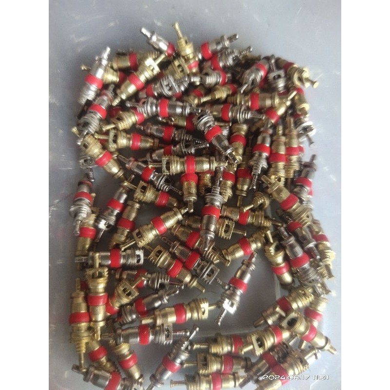 spuyer isi pentil ban motor/mobil