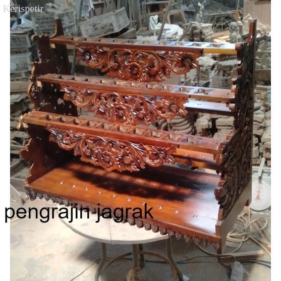 

jagrak keris naga isi 30 ukiran Jepara murah seindonesia murah terlaris