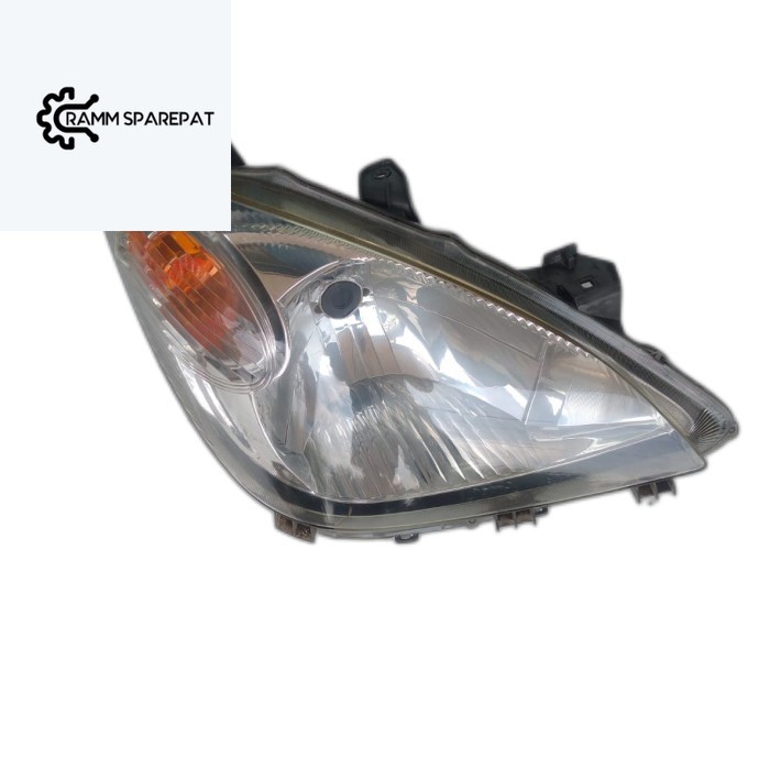 Headlamp lampu depan kanan avanza xenia vvti 2004 - 2005 original