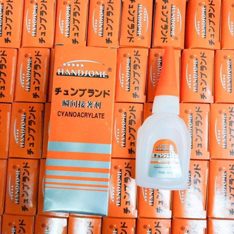 

JAMIN MURAH !!!Lem Korea Handsome Per Box Isi 50pcs(BISA LANGSUNG ORDER)