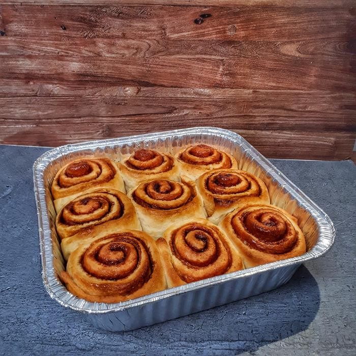 

Cinnamon Rolls Dan's Bakehouse Party Size
