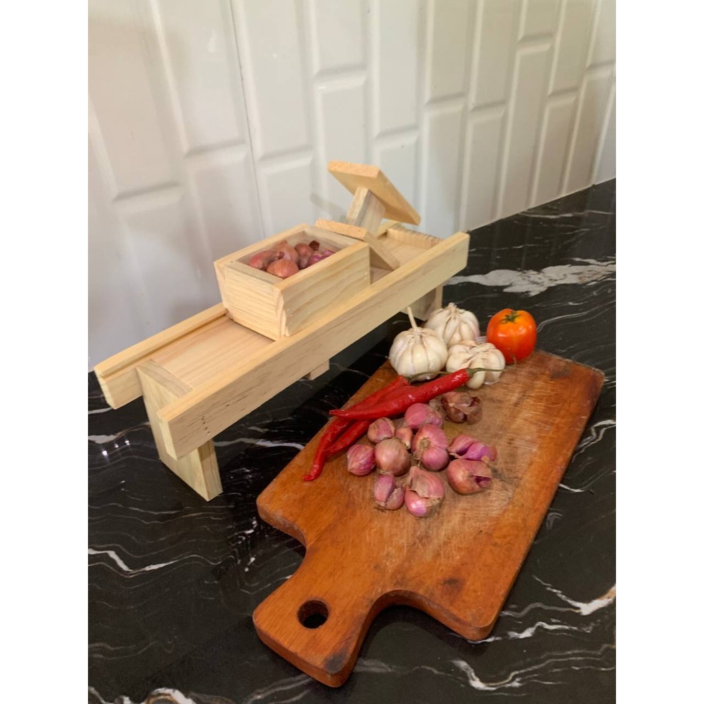 PEMOTONG BAWANG PENGIRIS BAWANG PENGIRIS KERIPIK PENGIRIS SERBAGUNA KAYU JATI