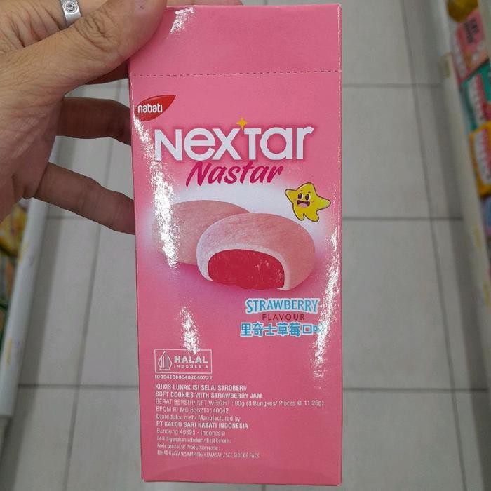 

Nabati Nextar Nastar Cookies Kukis Isi Selai Rasa Strawberry ( isi 8 )