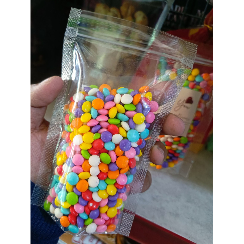

Chocochips warna warni 100 gram I HALAL CEMILAN HALAL