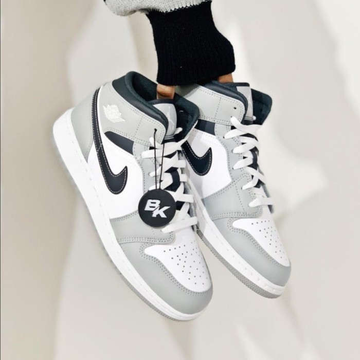 AIR JORDAN 1 MID BLACK GREY ANTHRACITE GS