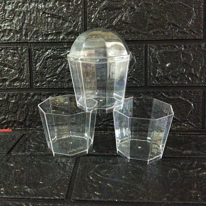 

TERJUAL cup puding persegi 8 akrilik ch-26 jual per roll isi 20 pcs