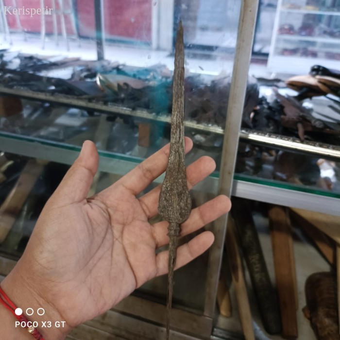 

pusoko tombak banyak nglangak sepuh bkn megantoro sengkelat kamarogan murah antik