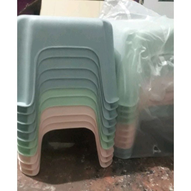 Unicorn - Kursi Pendek Anak Jongkok WC Toilet Plastik / DINGKLIK / DINGKLEK