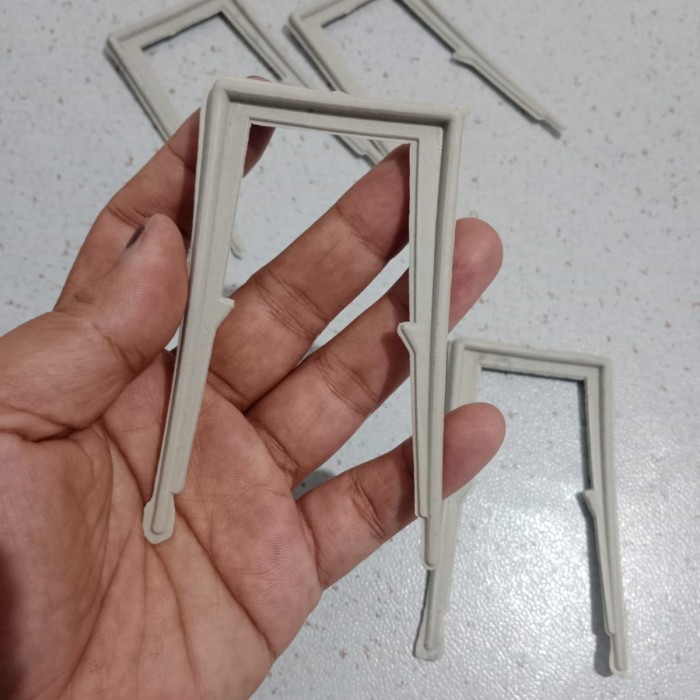 

penjepit mulsa plastik, pasak mulsa tanaman, penjepit sulur tanaman