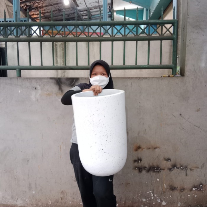 pot gerabah jumbo tinggi, kapsul tinggi 55 cm, pot besar