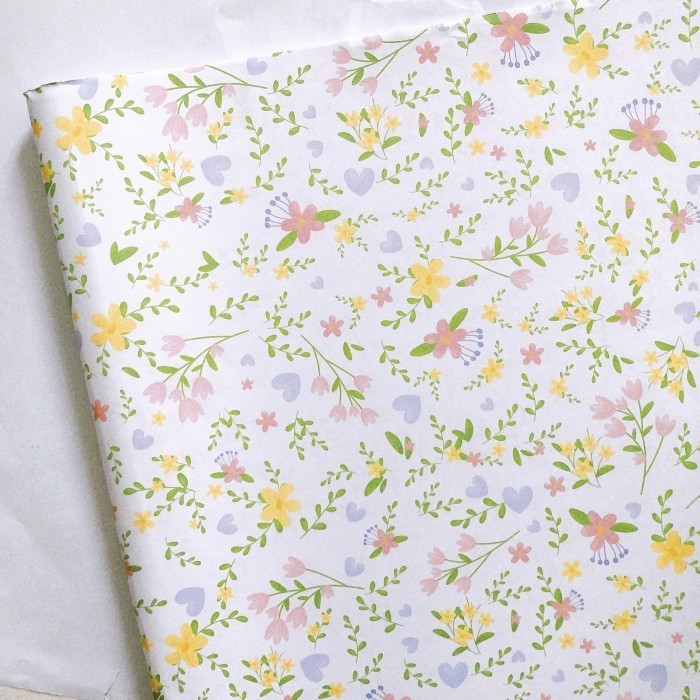 

Kertas Kado Putih Love Bunga