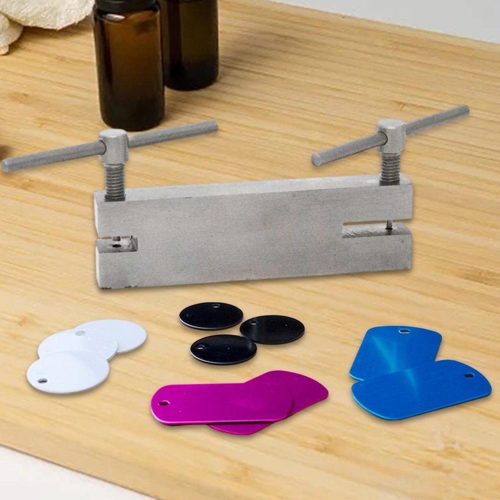 

Sheet Metal Hole Puncher 1.5mm/2.0mm Aluminum Copper Sheet Hand Puncher for Earrings Hairpin DIY Necklace Craft Hobby Tool