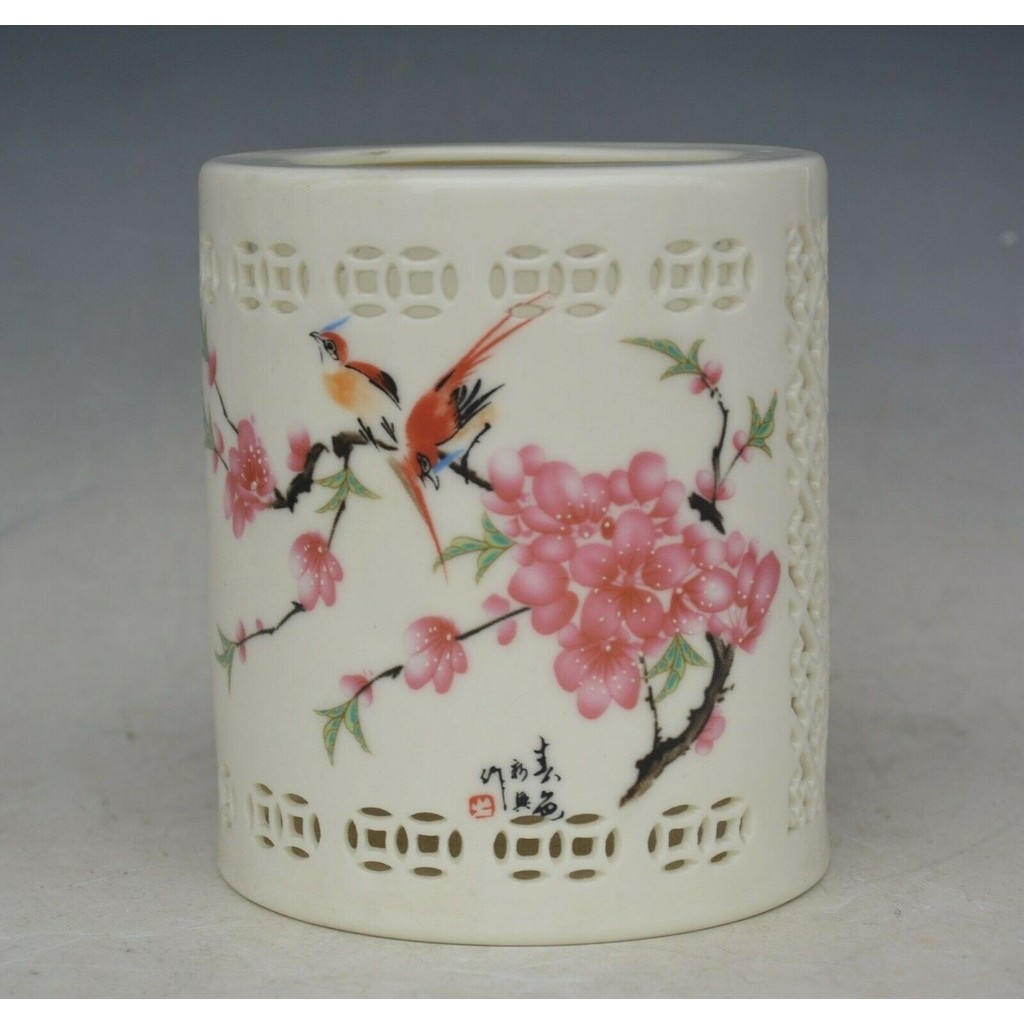 

Chinese porcelain Flowers and birds Pen Pencil Vase Brush Pot