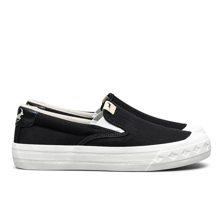 Sepatu Compass Retrograde Slip On Herringbone Black