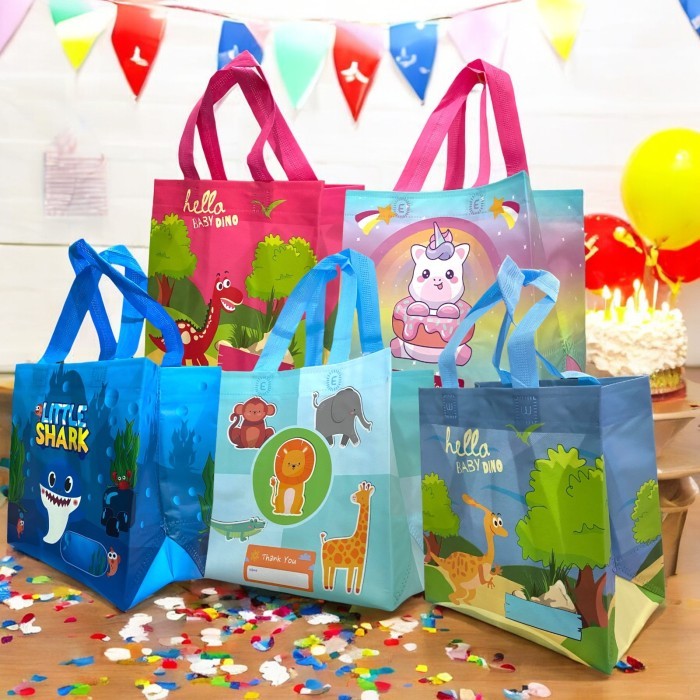 

Tas Laminasi 25x25x15 Box Goodie Bag Kemasan Kado Souvenir Waterproof Souvenirs Birthday