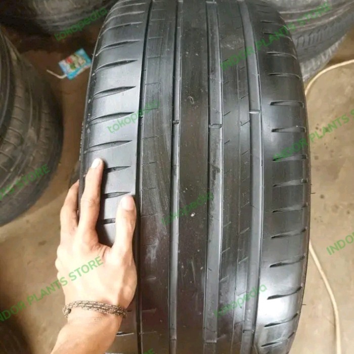 Ban Mobil r20 - 245/35 r20 - Second
