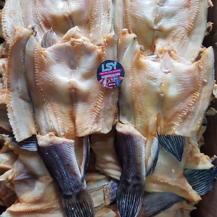 

ikan asin gabus kolam 1 kg