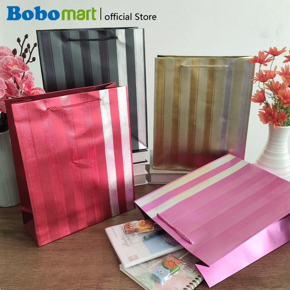 

BOBOMART Paper Bag Mewah TS-GC - Tas Kado Elegan Untuk Hadiah & Souvenir