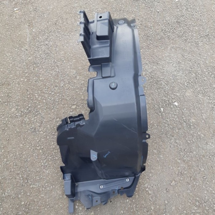 Liner Fender Pelindung Atas Ban Depan Rush Terios Original 2018 - 2022 - Kiri, Depan
