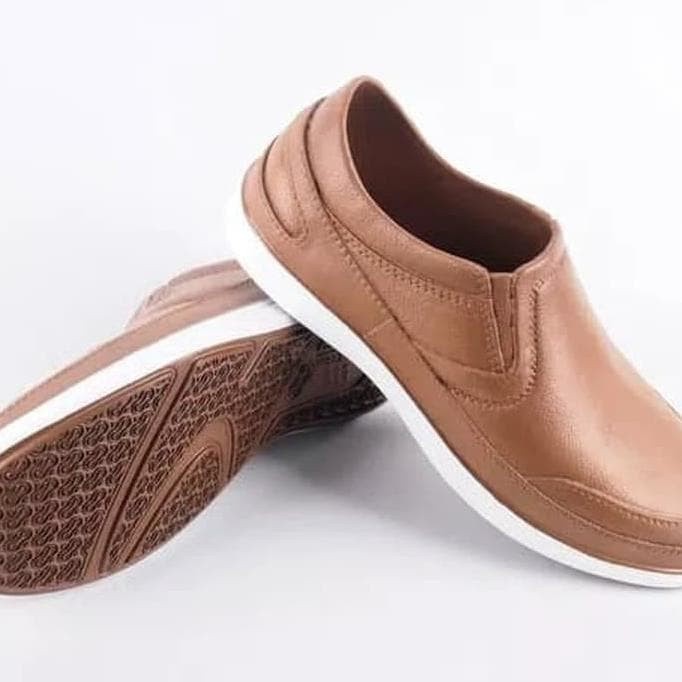 Yumeida 7091 Sepatu Karet Pantofel Pria Formal Anti Air UK 38 - 42