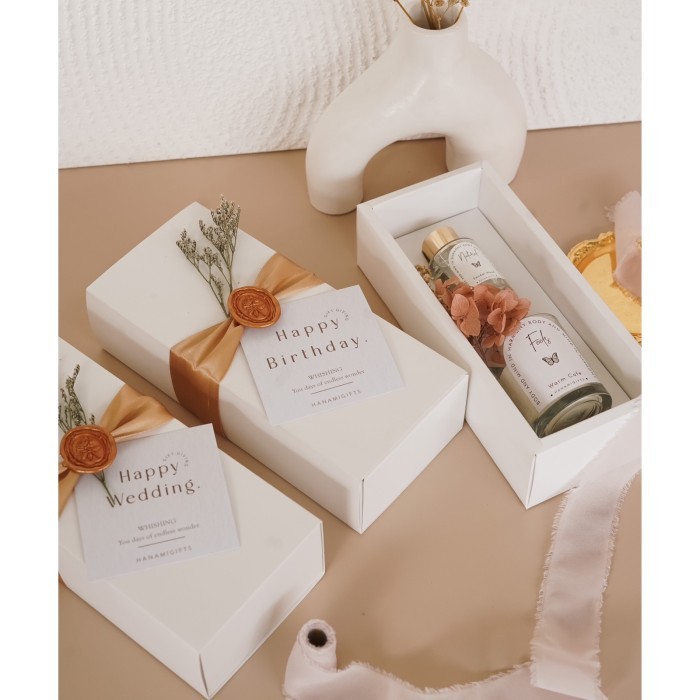 

ARIEL- Hampers birthday/souvenir wedding/souvenir ultah/scented candle