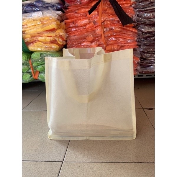

LUSINAN(12pcs) - Tas Goodie Bag Kotak Nasi 27x27x30 - Tas Spunbond Hajatan
