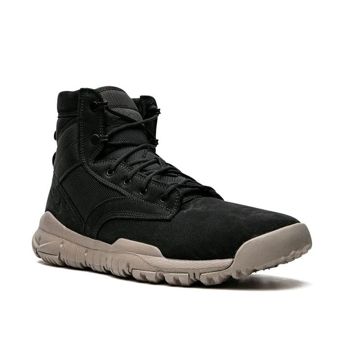 Sepatu Boots Nike SFB 6" NSW Leather Boot - Black Taupe