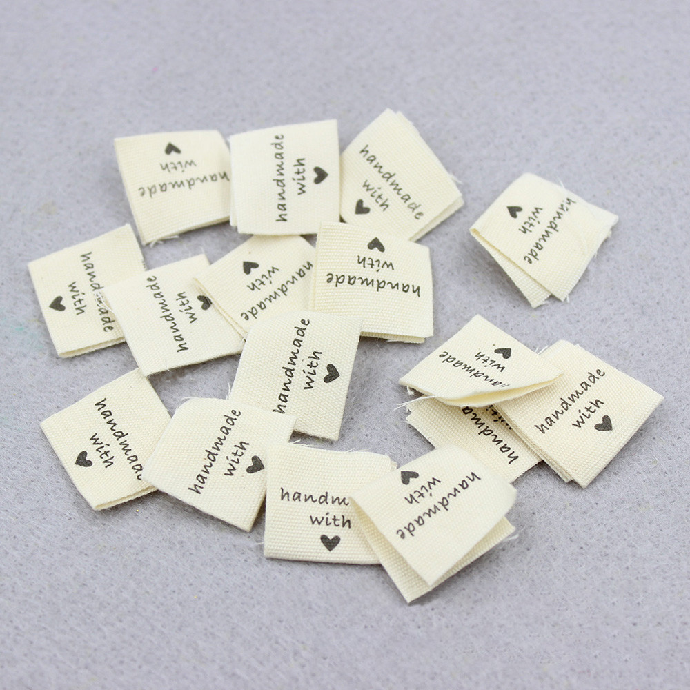 

50PCS Handmade with Love Garment Cloth Labels Diy Handmade Sewing Clothes Tag Clothing Accessories for Jeans Bags Shoes Labels