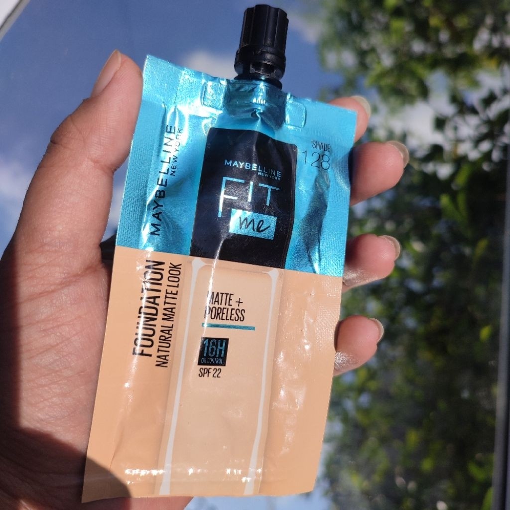 ✨FLORABELLE✨ Maybelline Fit Me Foundation Matte + Poreless Sachet 5ml