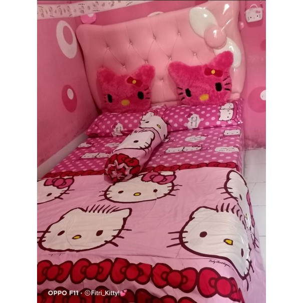 Dipan Divan Tempat Tidur Sandaran Hello Kitty Bahan Oscar Tanpa Kasur