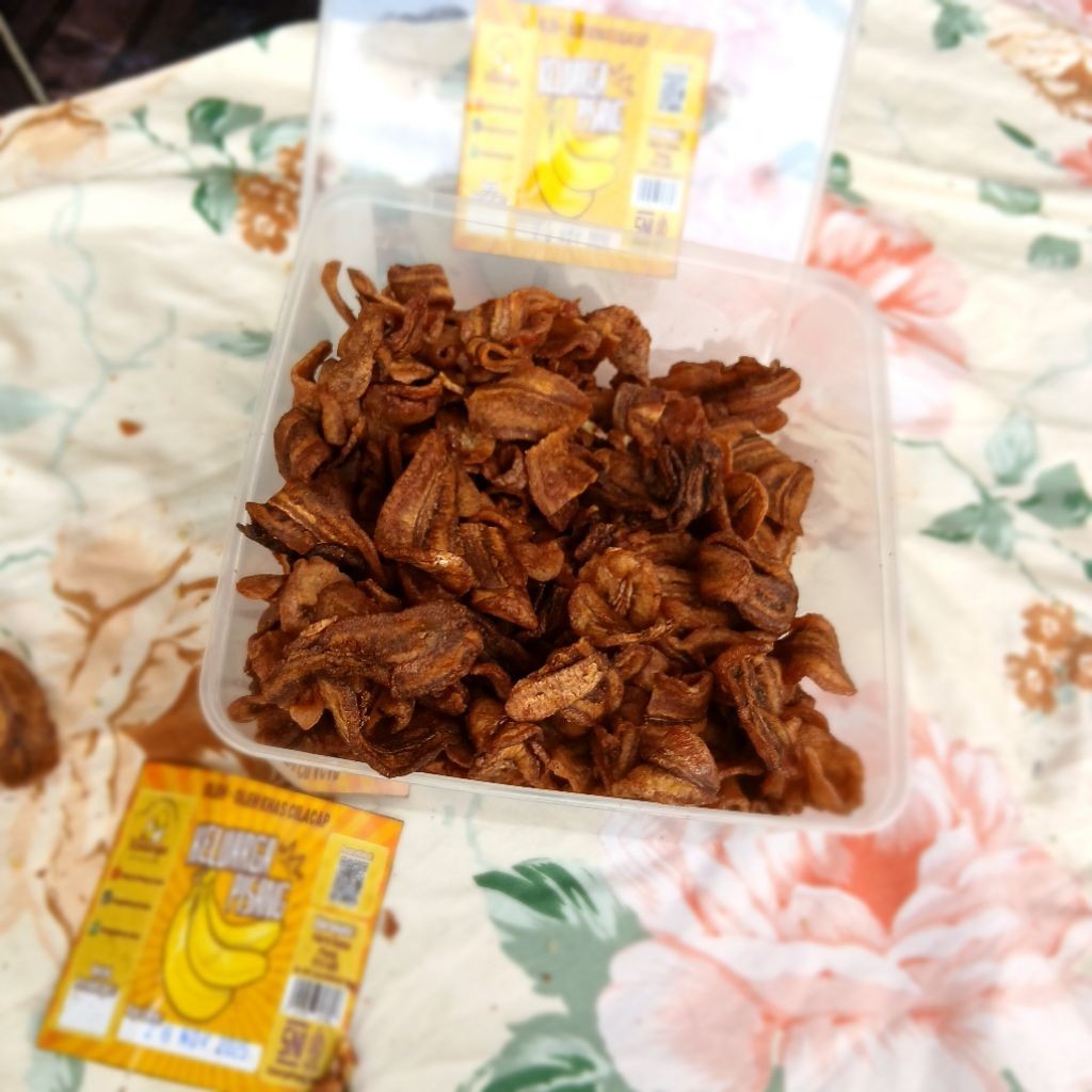 

Sale pisang kering kriuk manis alami pisang madu keripik pisang manis coklat (SALE KRIUK)