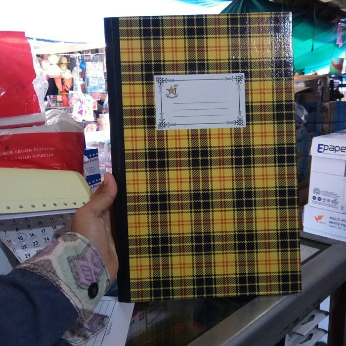 

BUKU FOLIO 100 LEMBAR BINTANG OBOR