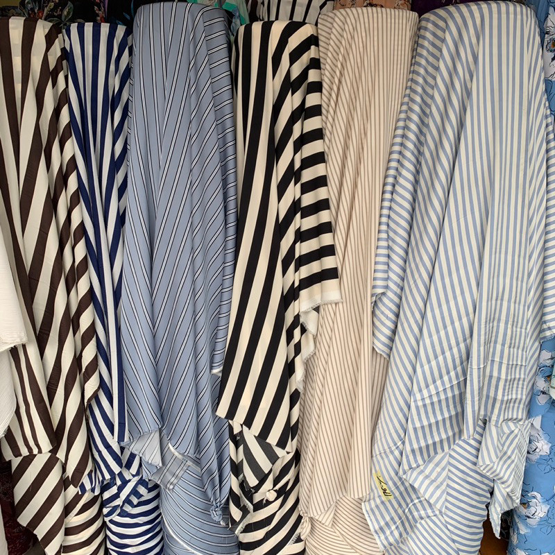 kain silk salur - kain crepe motif salur - kain satin crepe salur - kain zara crepe motif salur