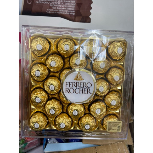 

Ferrero Rocher Premium Chocolate Isi 24