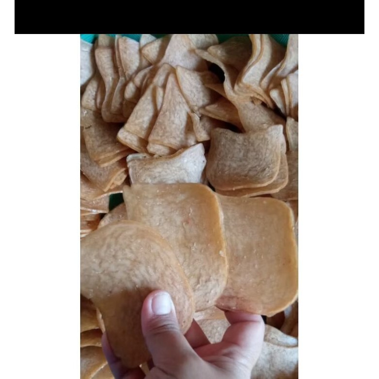 

Aneka snack krupuk udang mentah asli Madura