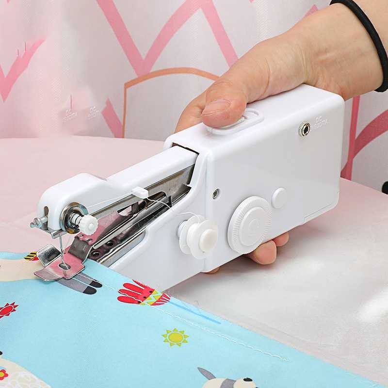 

DOLLOLY Mesin Jahit Tangan Portable Electric Sewing Machine Handheld - CS-101B